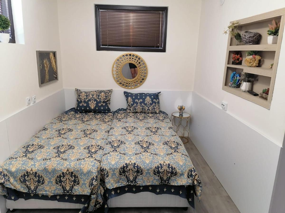 Апартамемт 3 Места С Кухня С Дворче Apartment Vratsa Ngoại thất bức ảnh