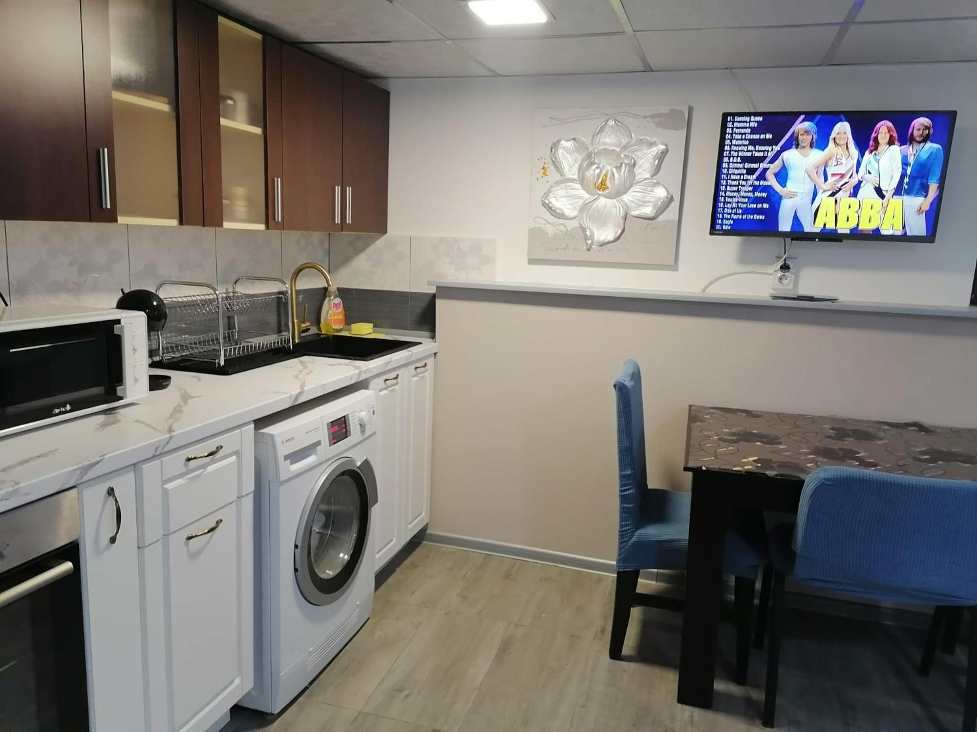 Апартамемт 3 Места С Кухня С Дворче Apartment Vratsa Ngoại thất bức ảnh